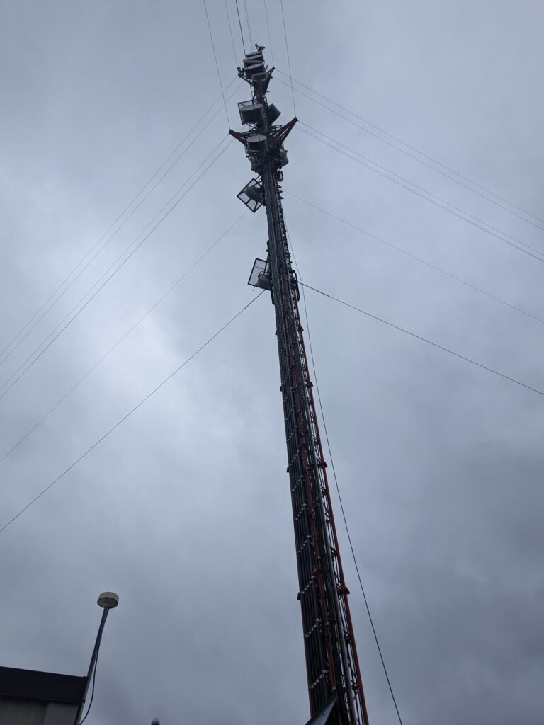 Soudage de Renforts sur une Tour de Communication en Ontario 4
